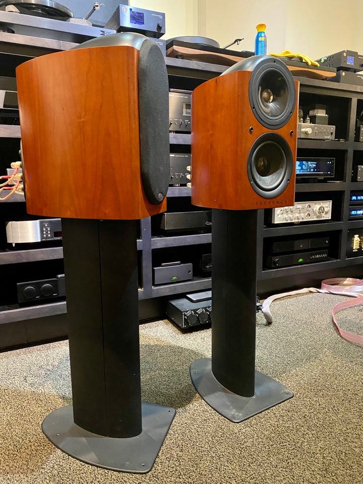 KEF Reference 201/2 Loudspeakers with stands (USED)