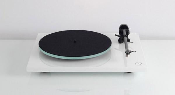 Rega Planar 2 with Carbon Cartridge (available to demo)