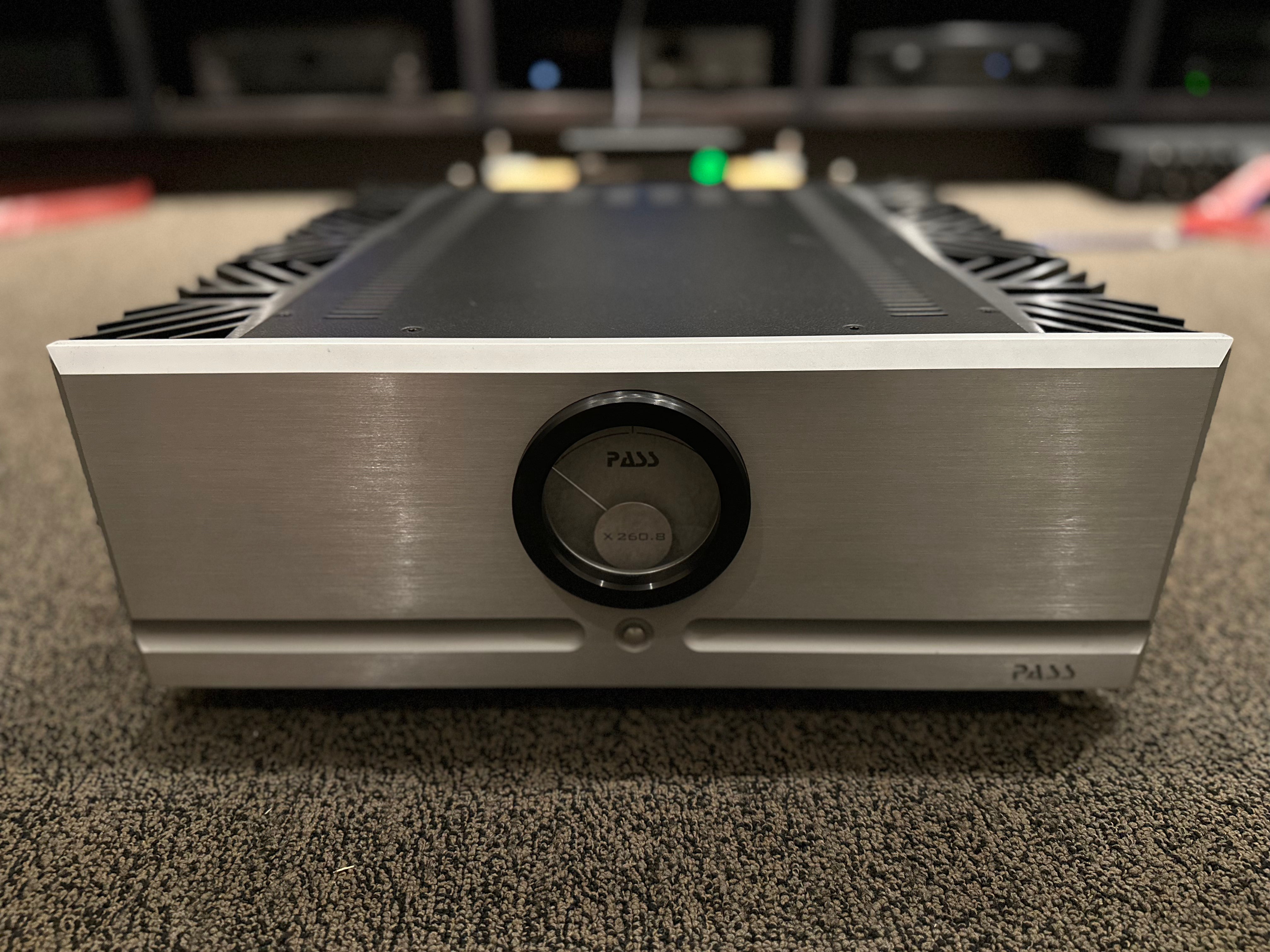 Pass Labs 260.8 Monoblock Power Amplifiers (PRICED EACH) (USED)