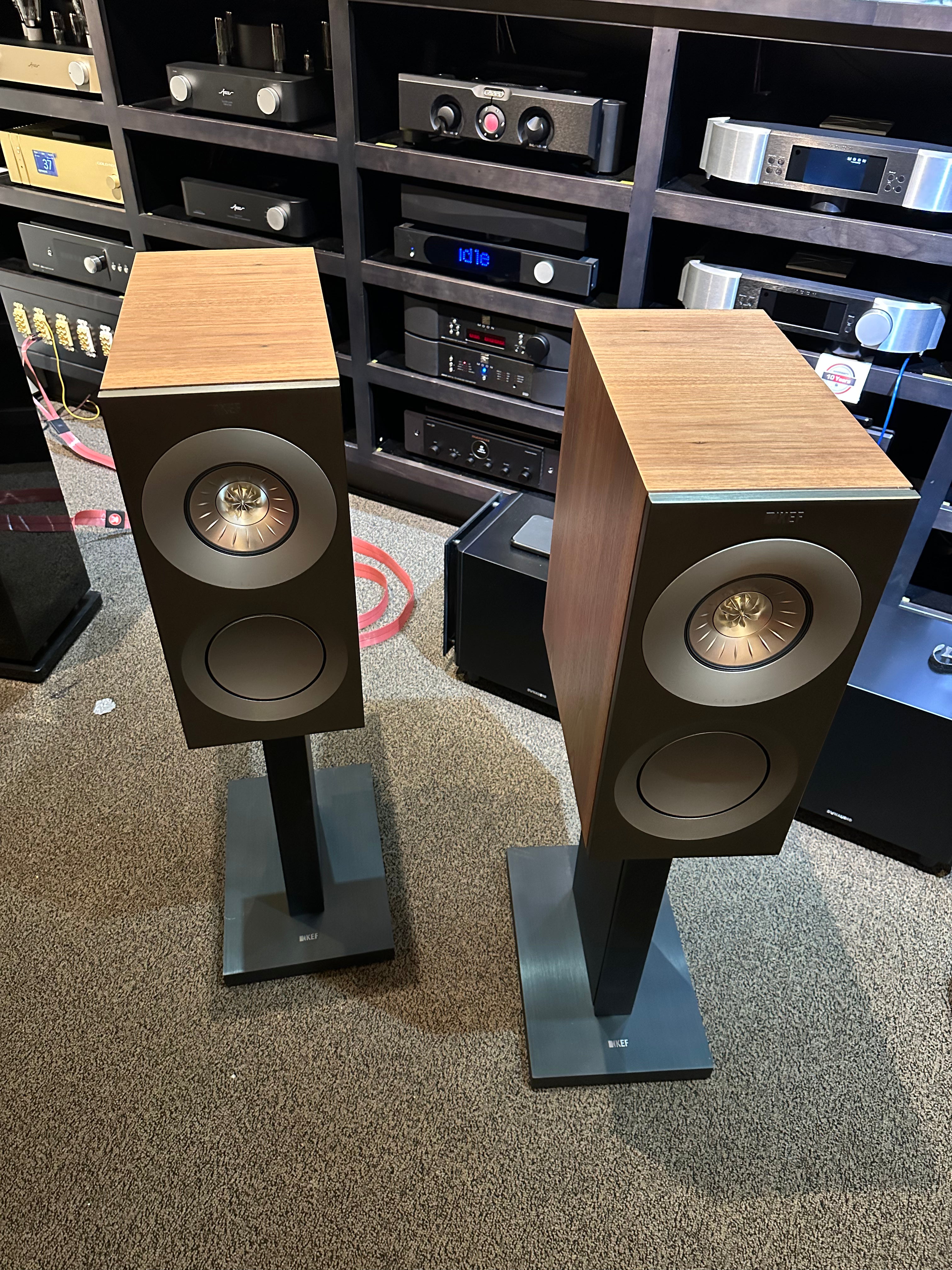 KEF Reference 1 Meta Bookshelf Loudspeakers with matching stands(PAIR)(USED)