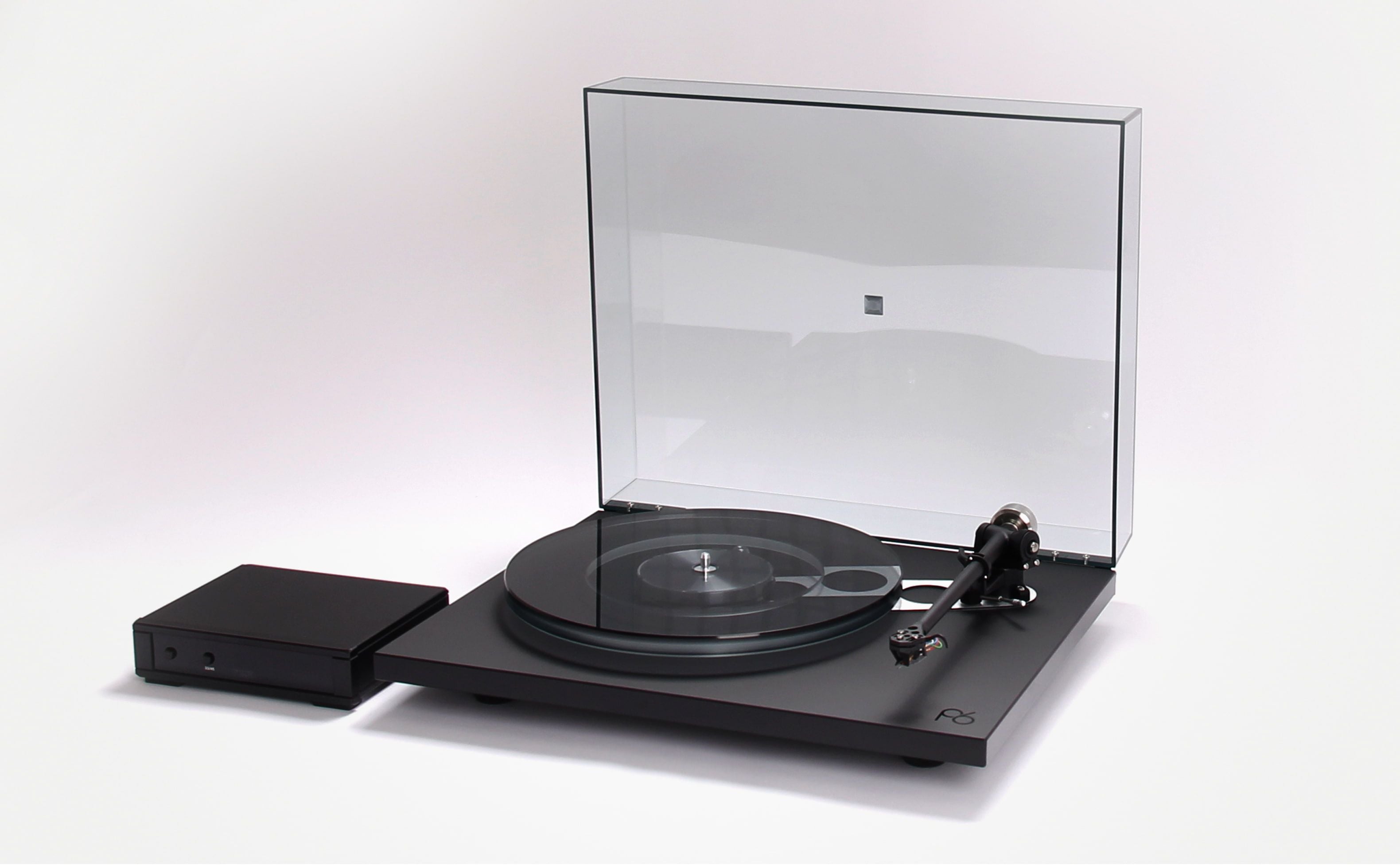 Rega Planar 6 Turntable (available to demo)