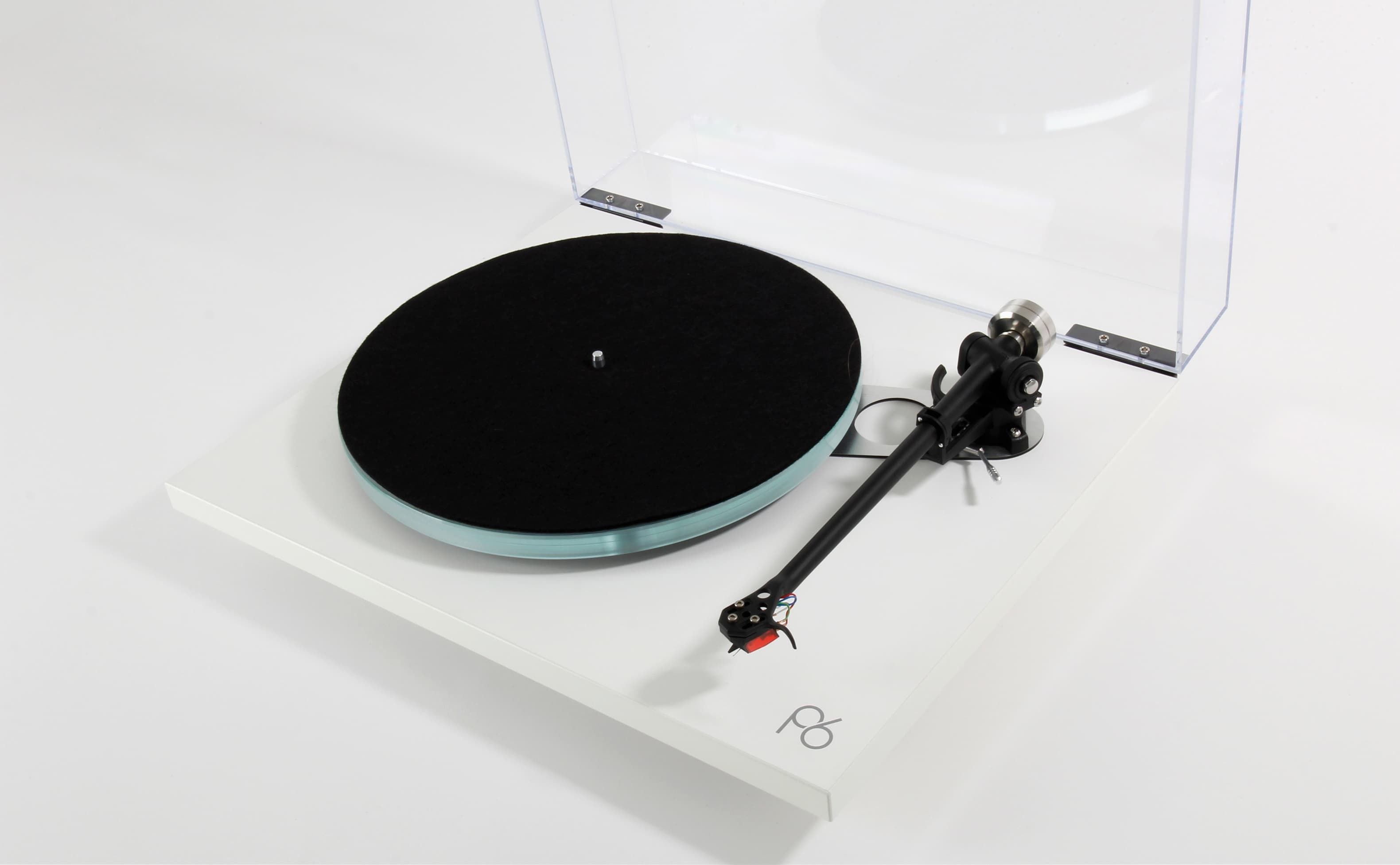 Rega Planar 6 Turntable (available to demo)