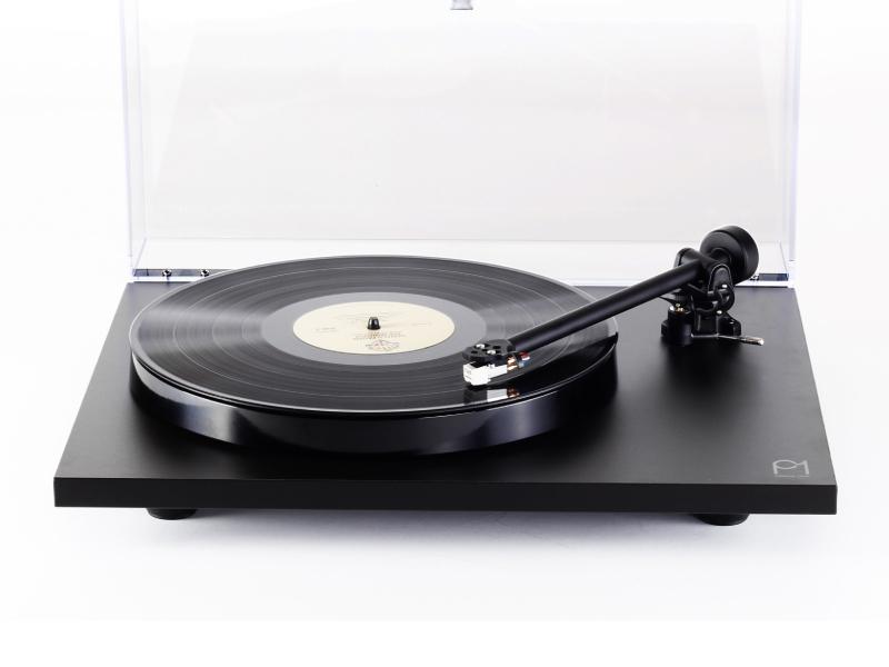 Rega Planar 1 with Carbon Cartridge (available to demo)