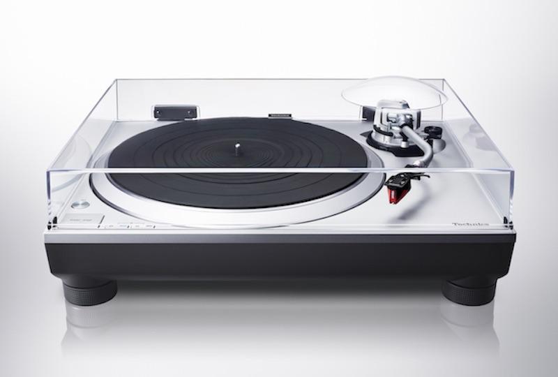 Technics SL-1500C Turntable with Cartridge and Phonostage (available to demo)