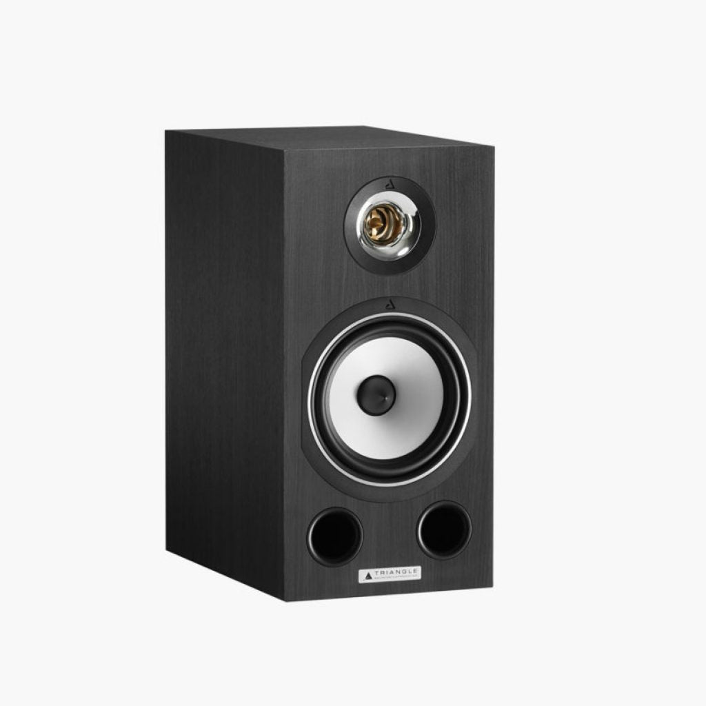 The Comète is one of the most famous and appreciated Triangle speakers in the Hi-Fi industry and the latest Ez Generation justifies this reputation. The Comète is renowned for its incredible performance throughout the lower frequencies.